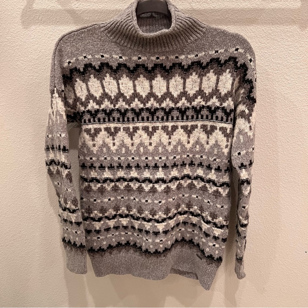 ABERCROMBIE & FITCH Mock Neck Fair Isle Sweater